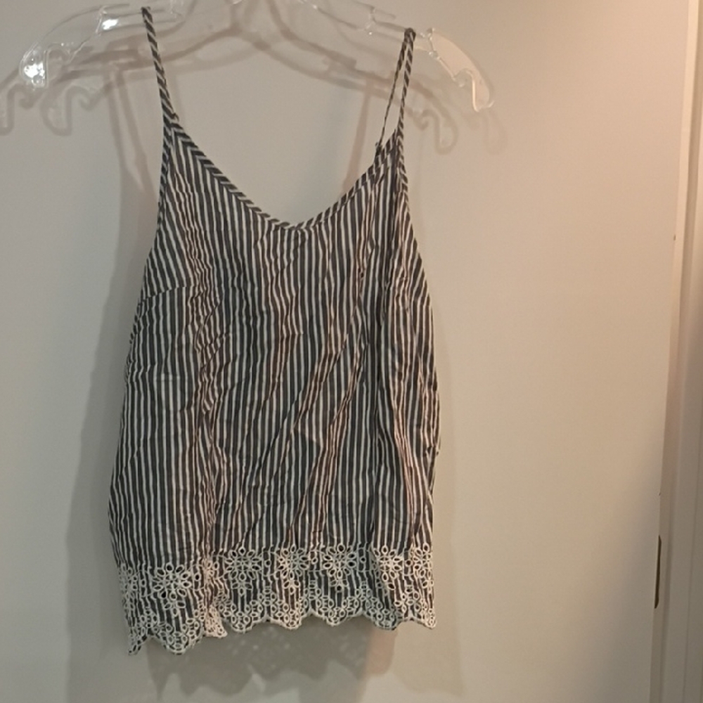 💜Navy Striped Lace Hem Cami Top